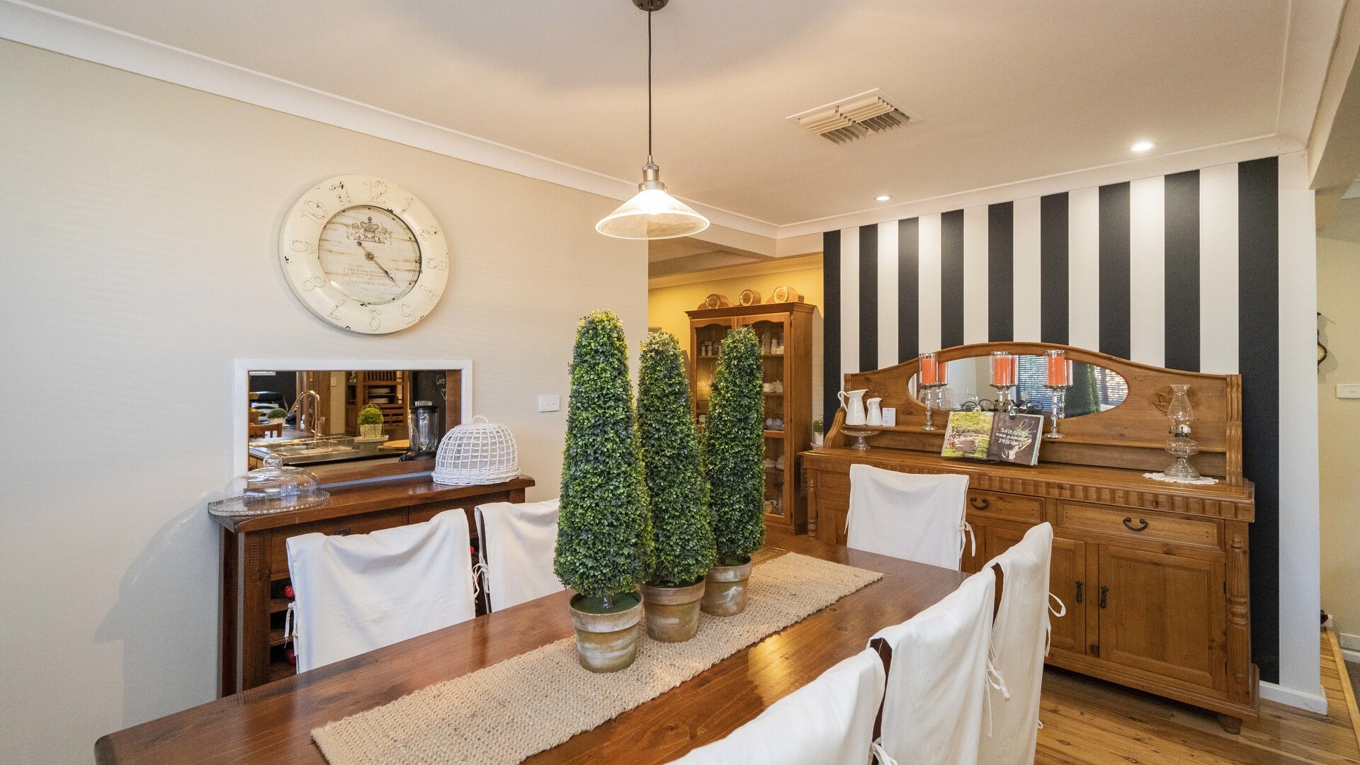 8 Whitton Street, Narrandera NSW 2700 - photo 12