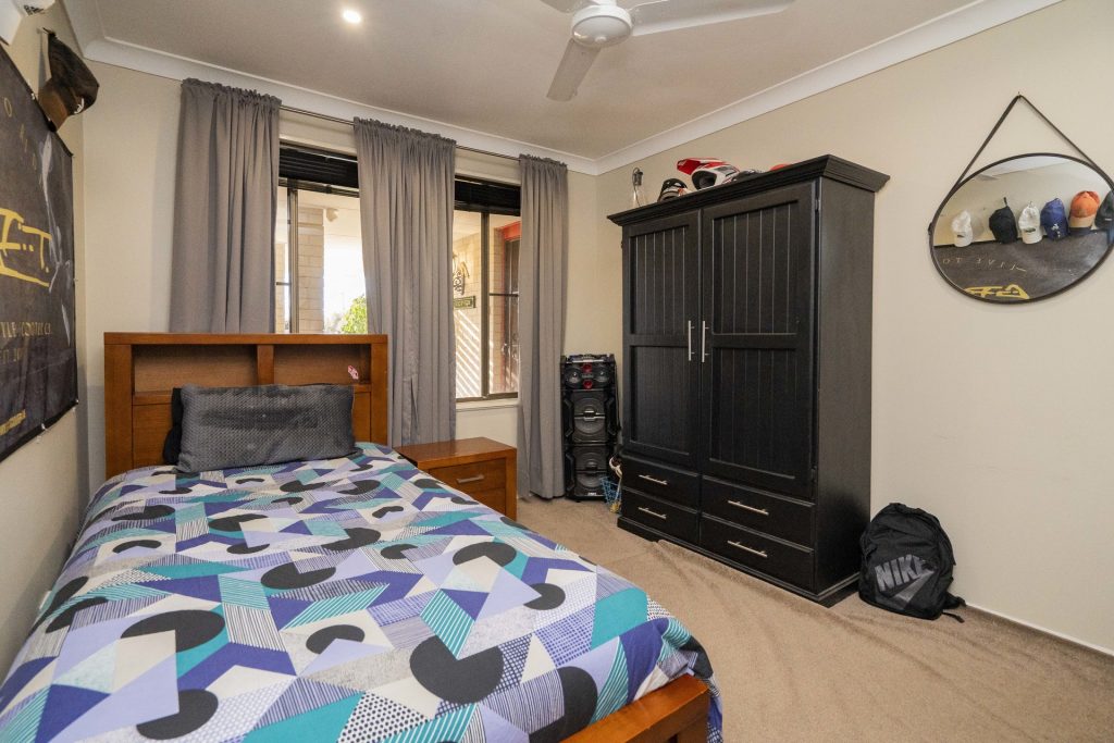 8 Whitton Street, Narrandera NSW 2700 - photo 15