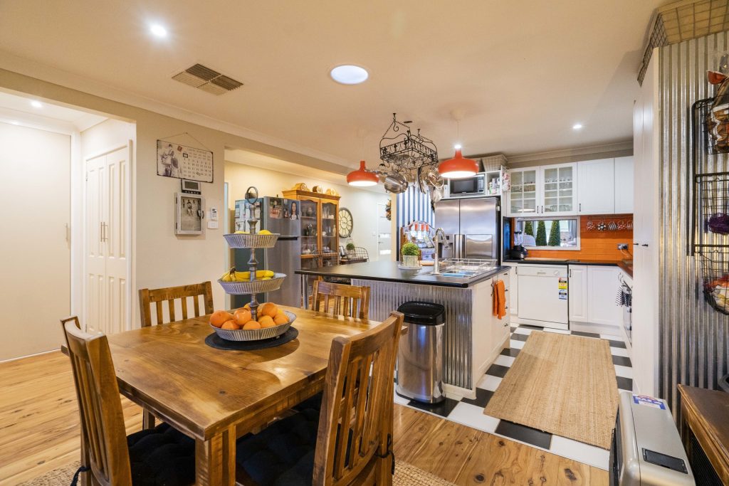8 Whitton Street, Narrandera NSW 2700 - photo 10