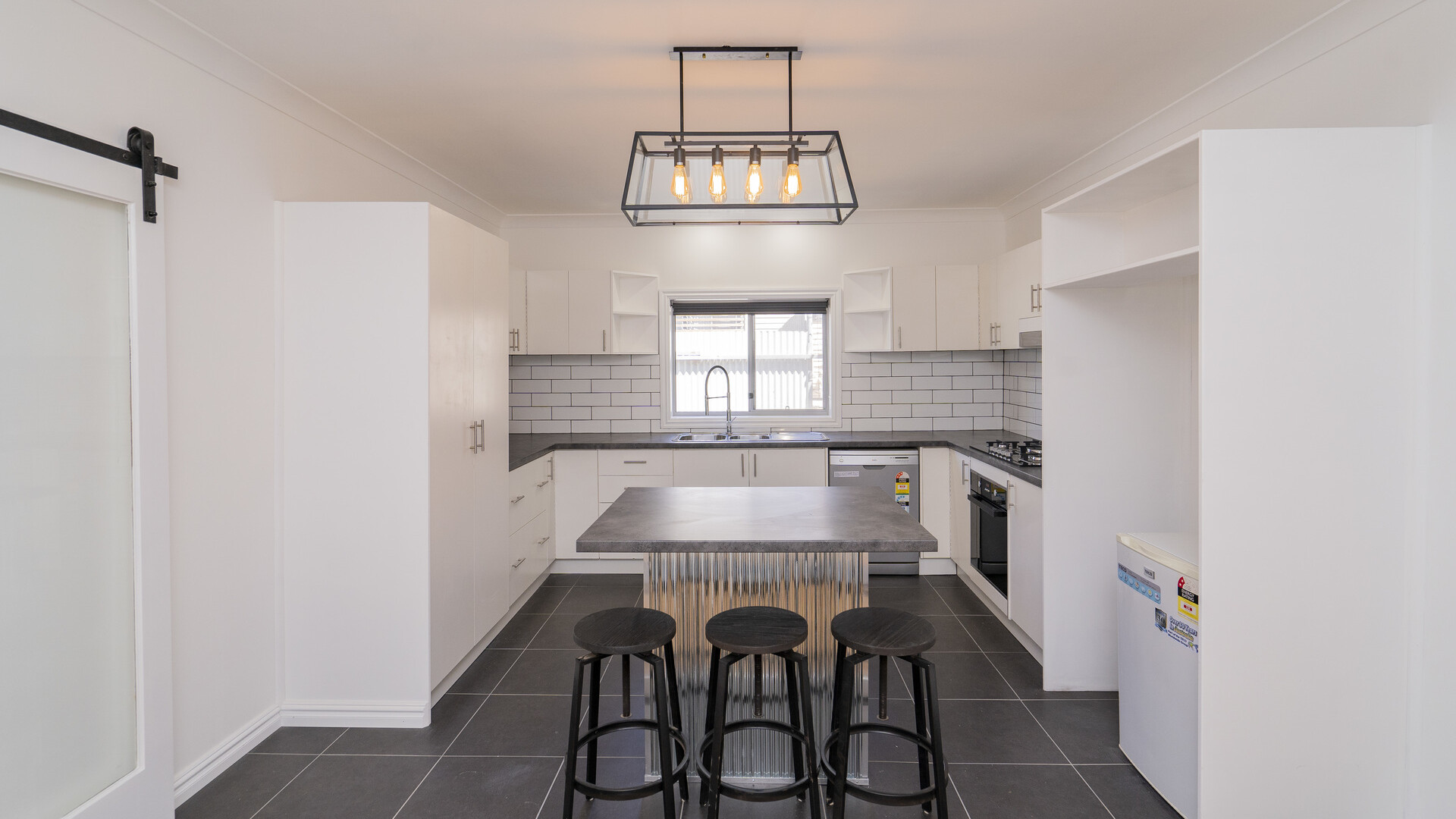 63 Twynam Street, Narrandera NSW 2700 - photo 5