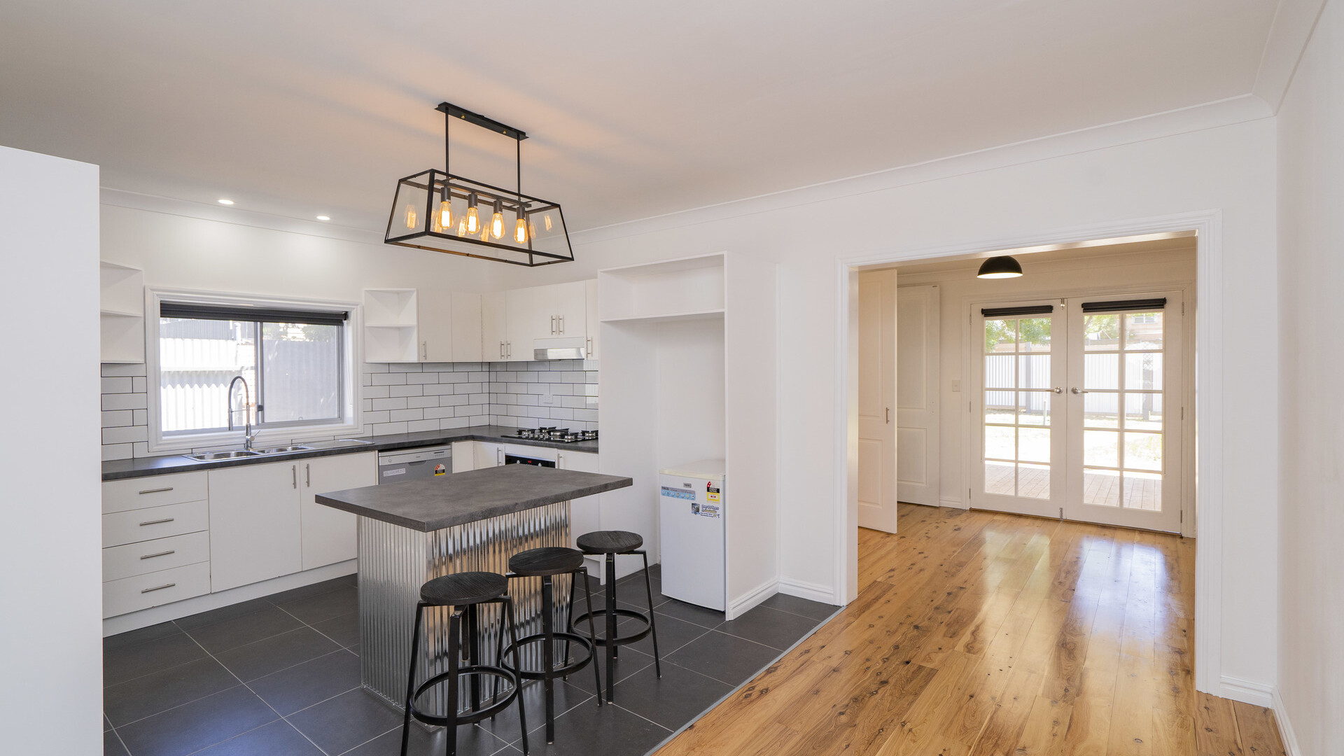 63 Twynam Street, Narrandera NSW 2700 - photo 6
