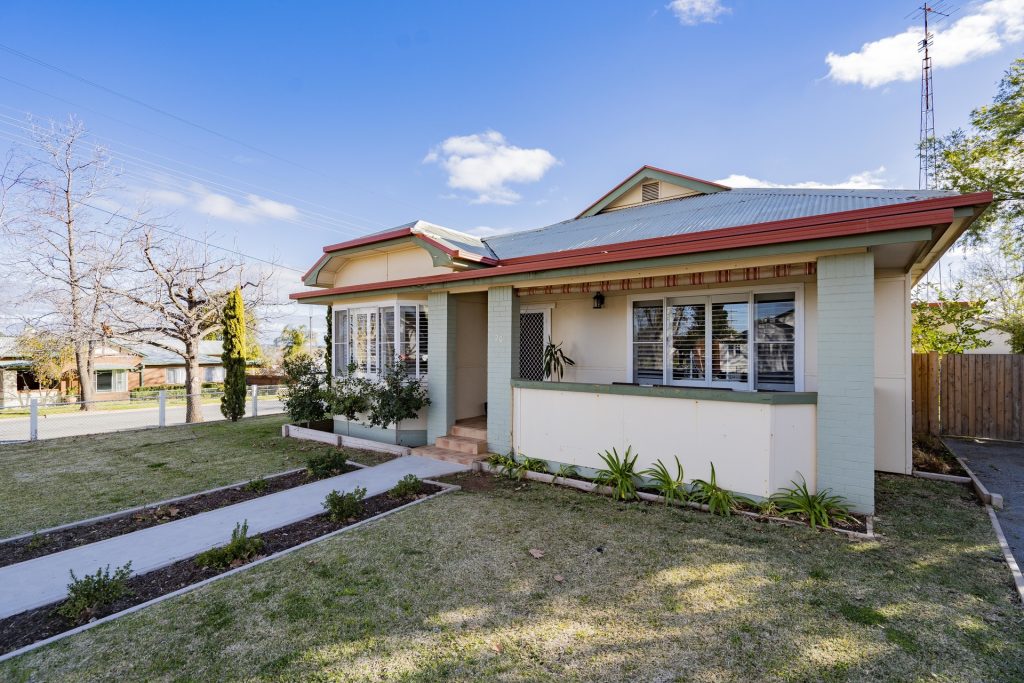 20 William Street, Narrandera NSW 2700 - McGrath Riverina