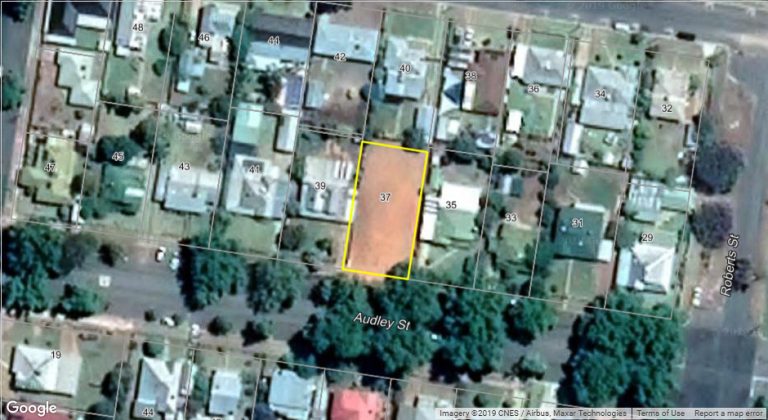 37 Audley Street, Narrandera NSW 2700 - photo 2