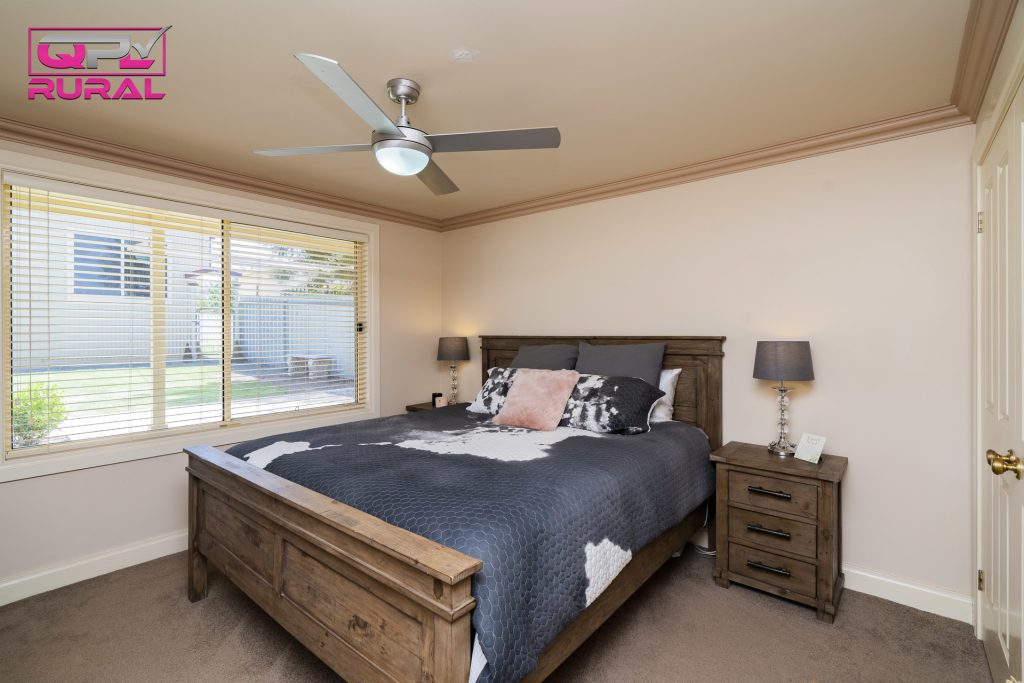 101 Palm Avenue, Leeton NSW 2705 - photo 11