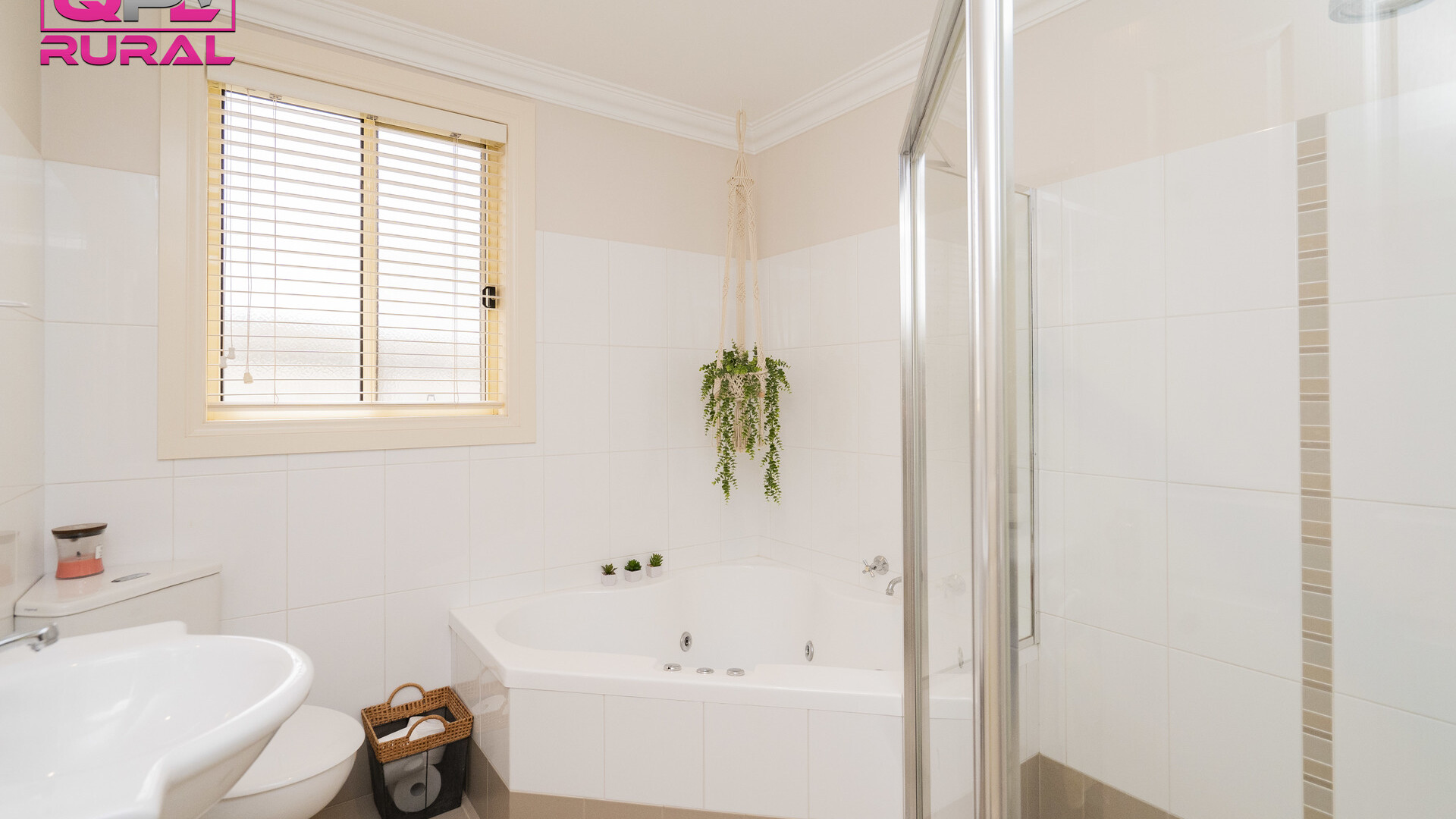 101 Palm Avenue, Leeton NSW 2705 - photo 14