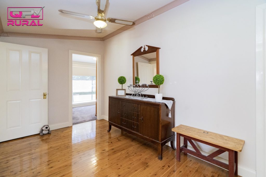 101 Palm Avenue, Leeton NSW 2705 - photo 16