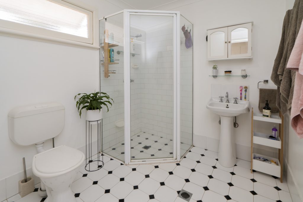 68 Larmer Street, Narrandera NSW 2700 - photo 15
