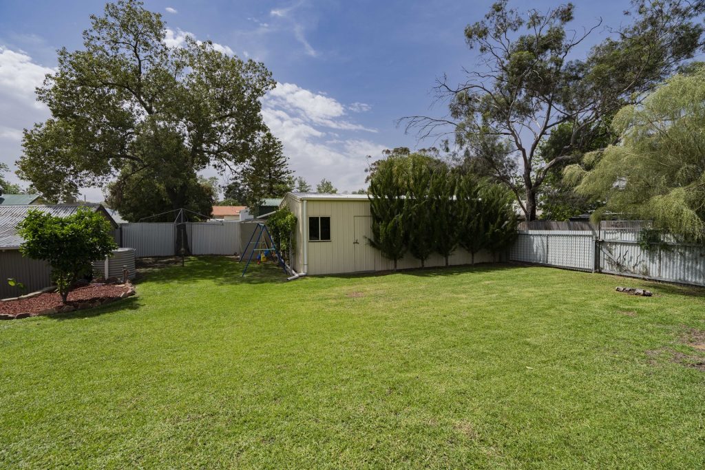 68 Larmer Street, Narrandera NSW 2700 - photo 20