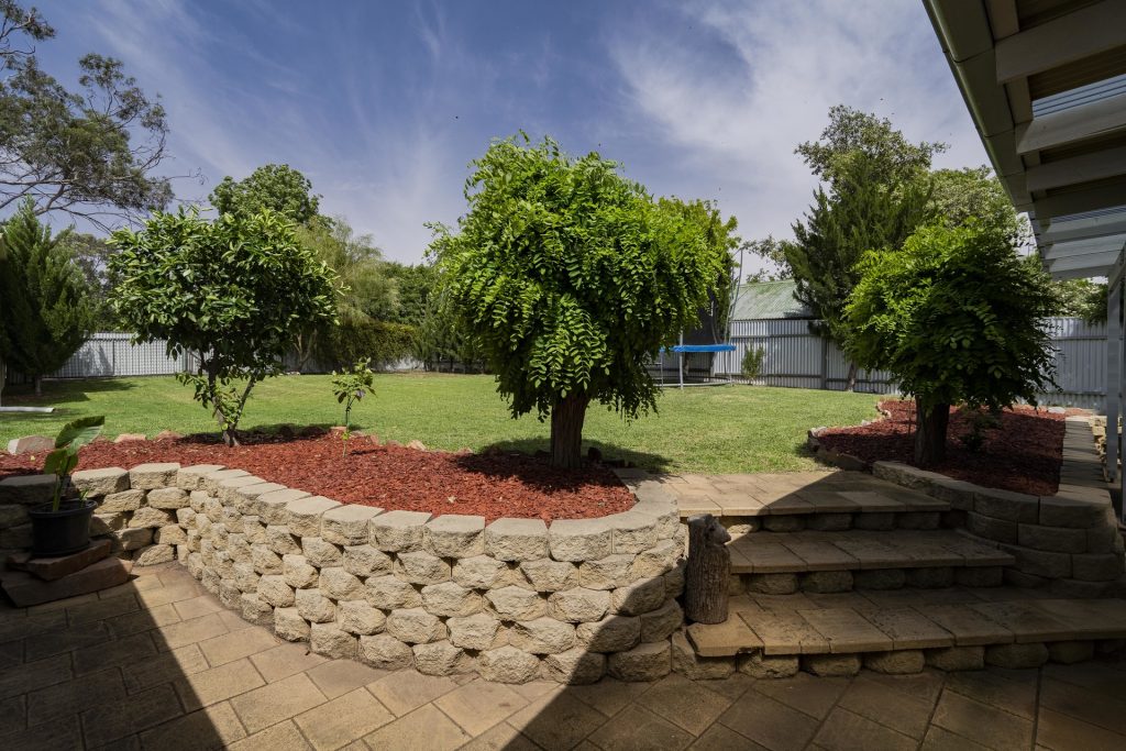 68 Larmer Street, Narrandera NSW 2700 - photo 25