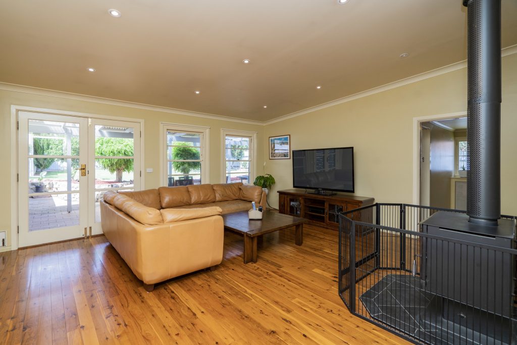 68 Larmer Street, Narrandera NSW 2700 - photo 6