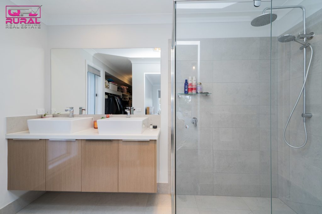 8 John Rands Place, Temora NSW 2666 - photo 13