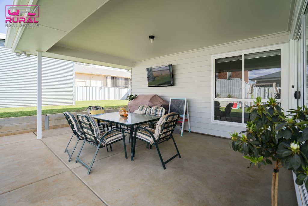 8 John Rands Place, Temora NSW 2666 - photo 21