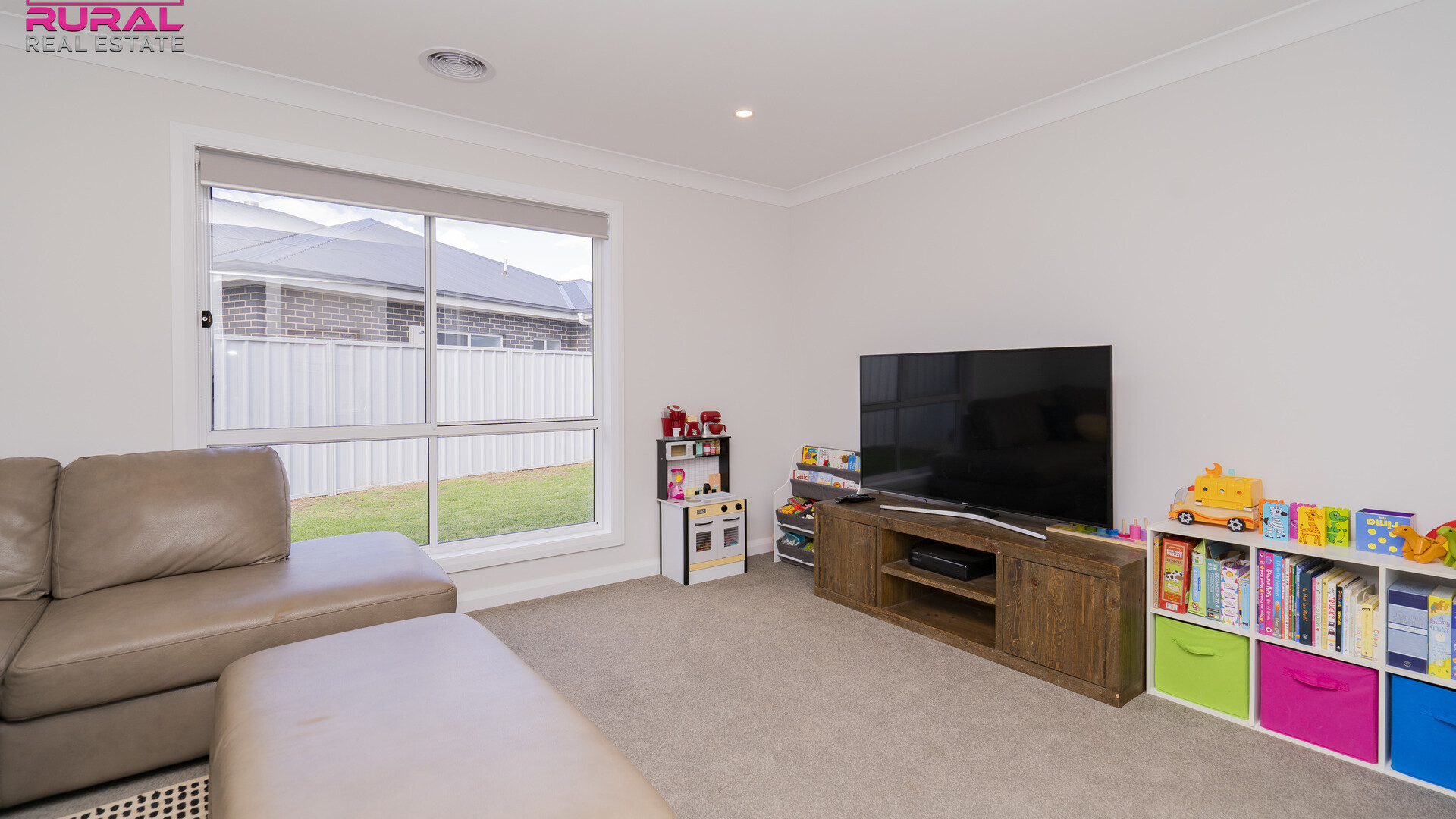 8 John Rands Place, Temora NSW 2666 - photo 6