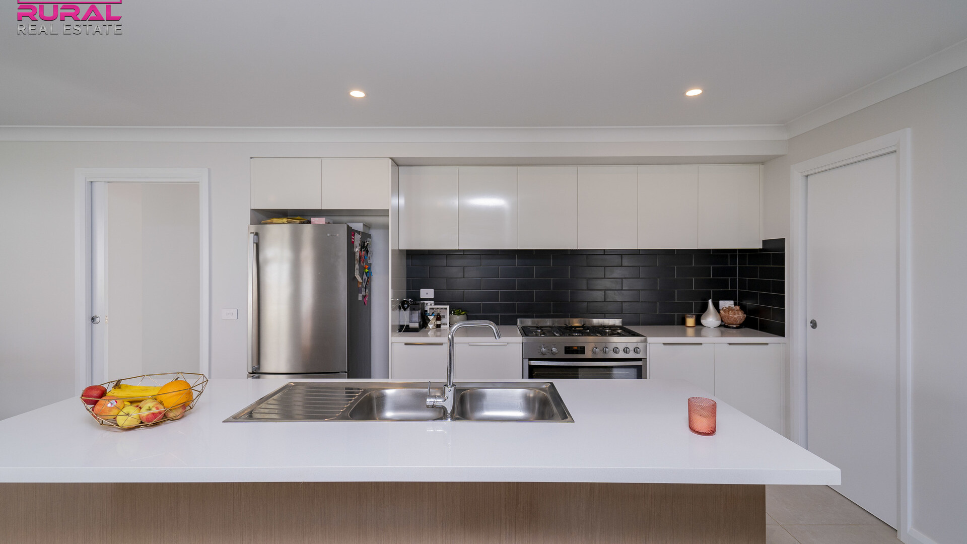 8 John Rands Place, Temora NSW 2666 - photo 8