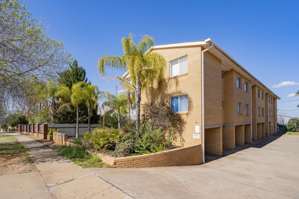 3/76 Wade Avenue, Leeton NSW 2705 - McGrath Riverina