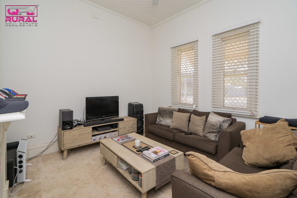 46 Riverine Street, Narrandera NSW 2700 - photo 5
