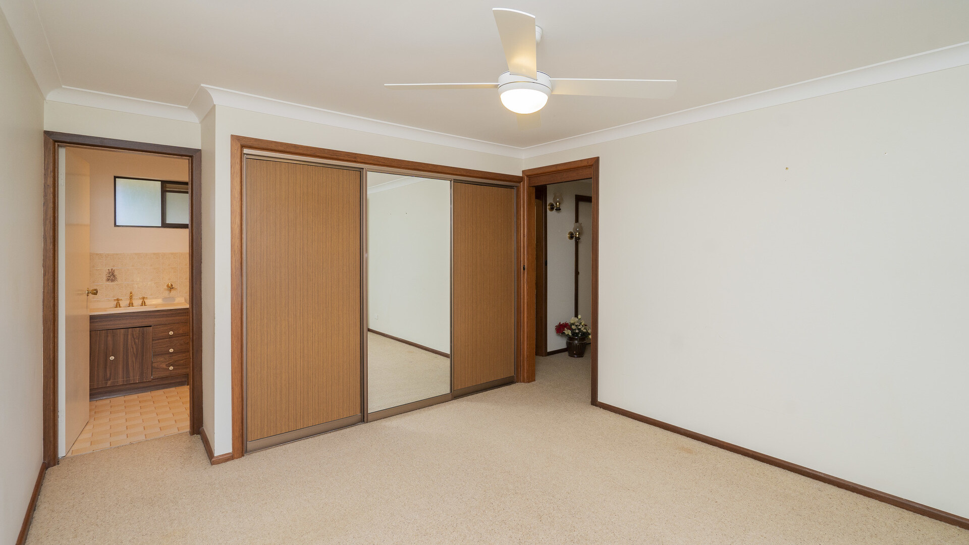 129 Britannia, Temora NSW 2666 - photo 11