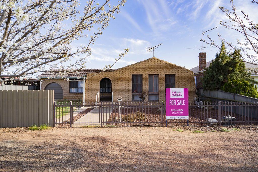 129 Britannia, Temora NSW 2666 - McGrath Riverina