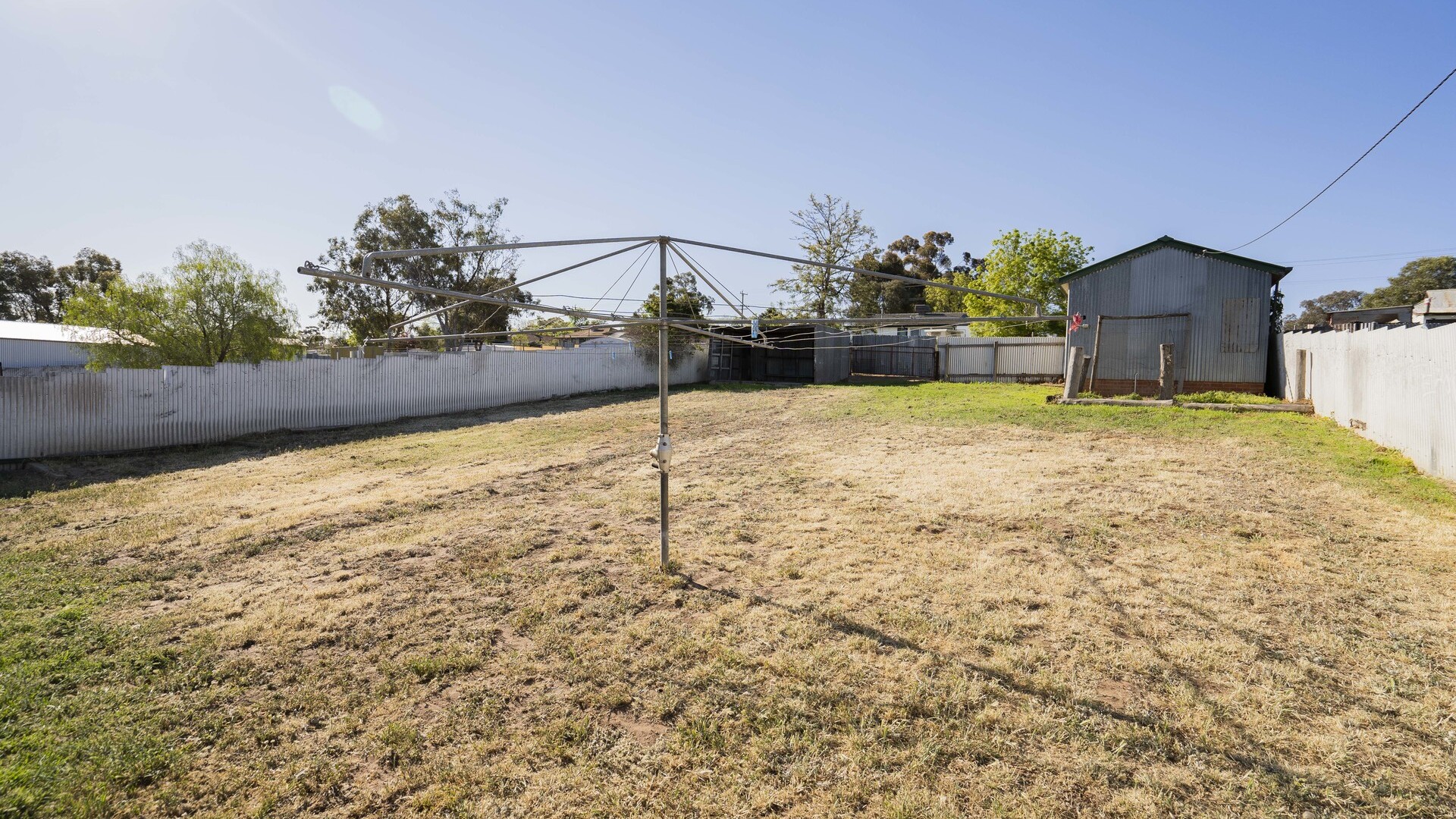 13 Myrtle Street, Narrandera NSW 2700 - photo 11