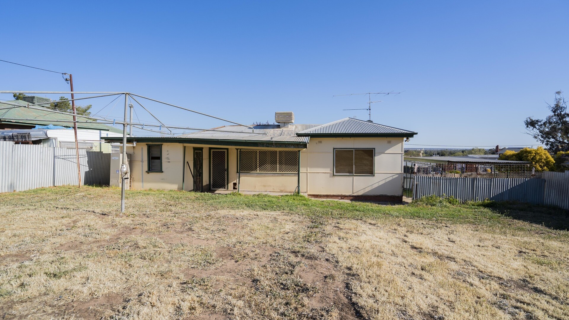 13 Myrtle Street, Narrandera NSW 2700 - photo 13