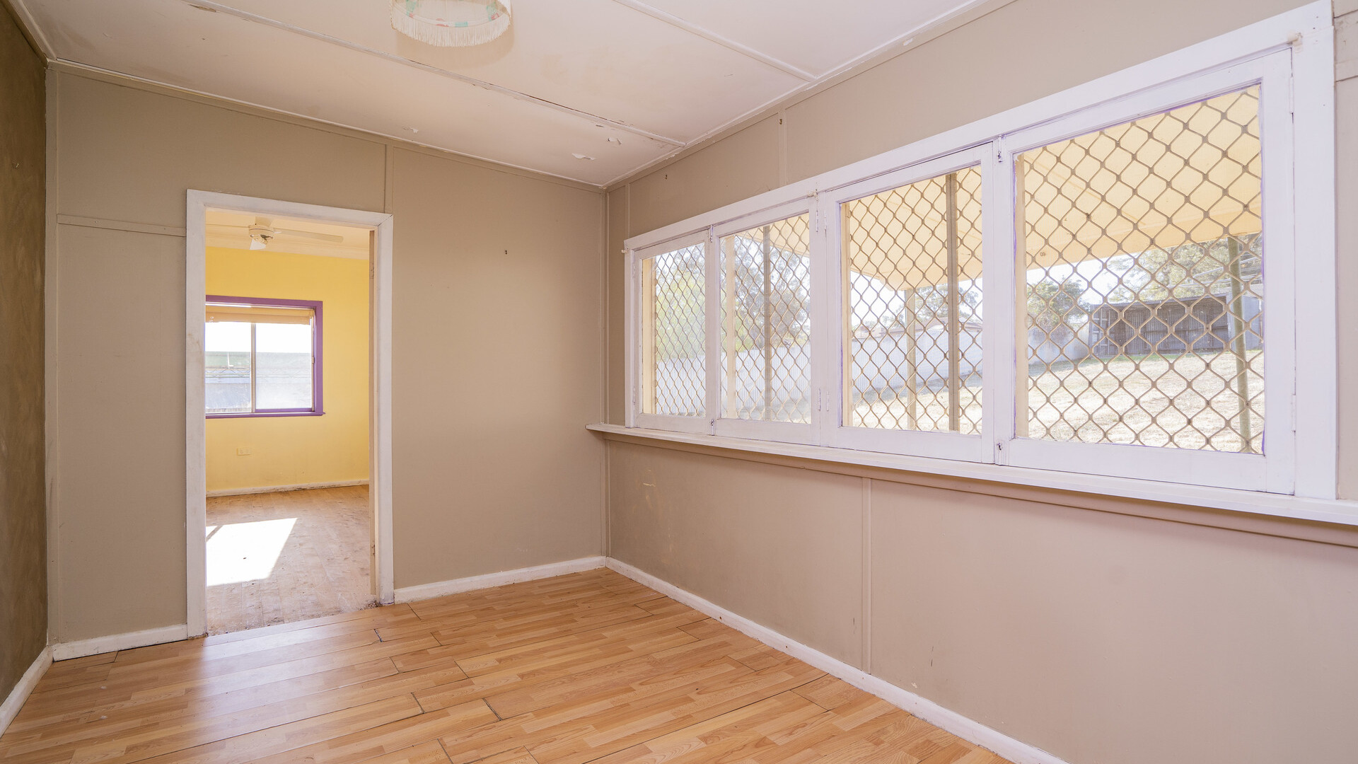 13 Myrtle Street, Narrandera NSW 2700 - photo 9