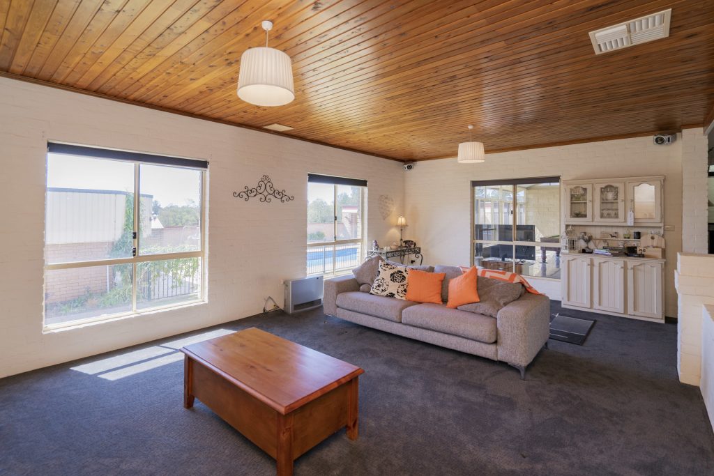 11 Kiesling Drive, Narrandera NSW 2700 - photo 11