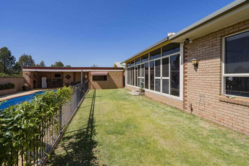 11 Kiesling Drive, Narrandera NSW 2700 - photo 22