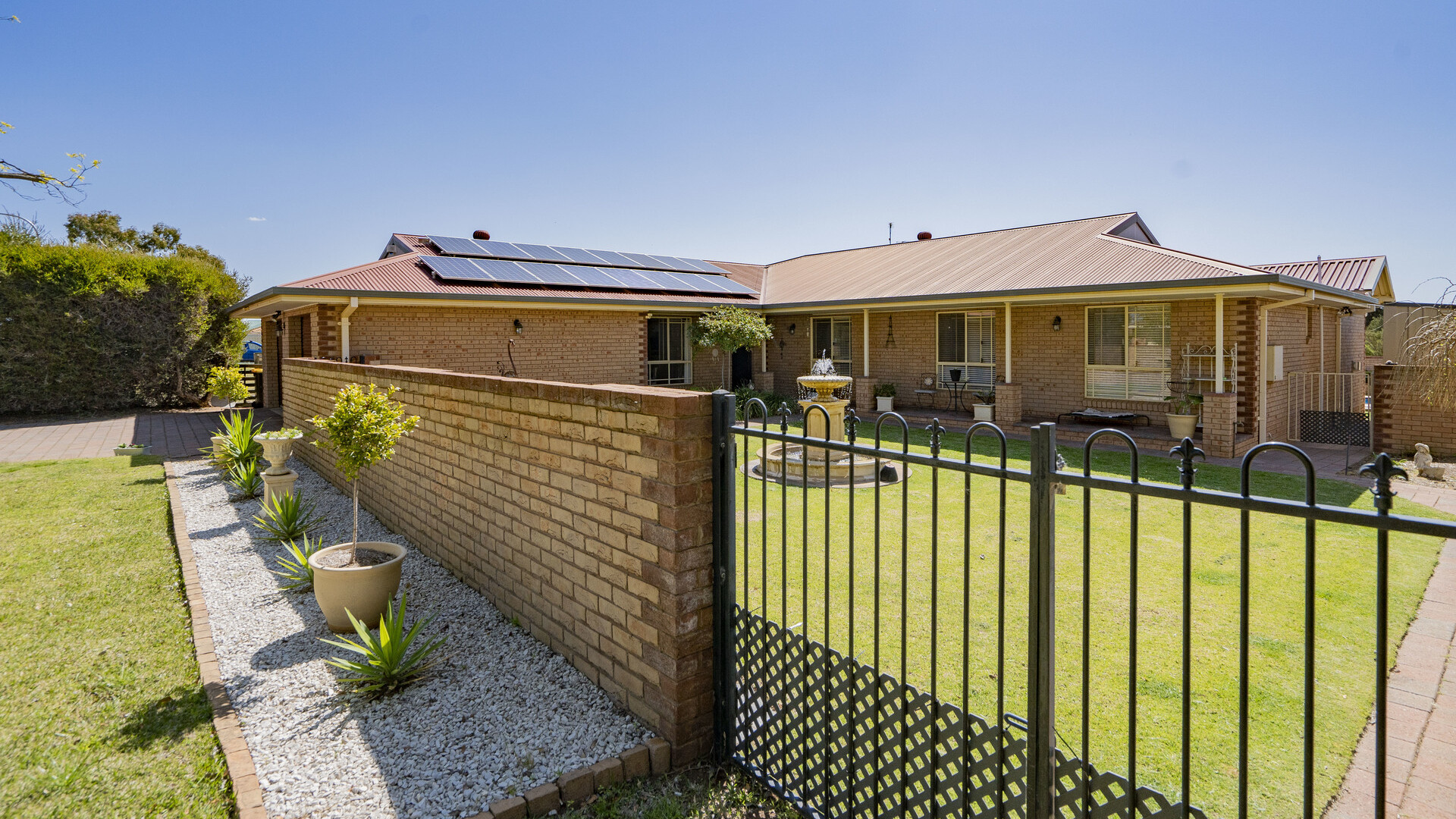 11 Kiesling Drive, Narrandera NSW 2700 - photo 4