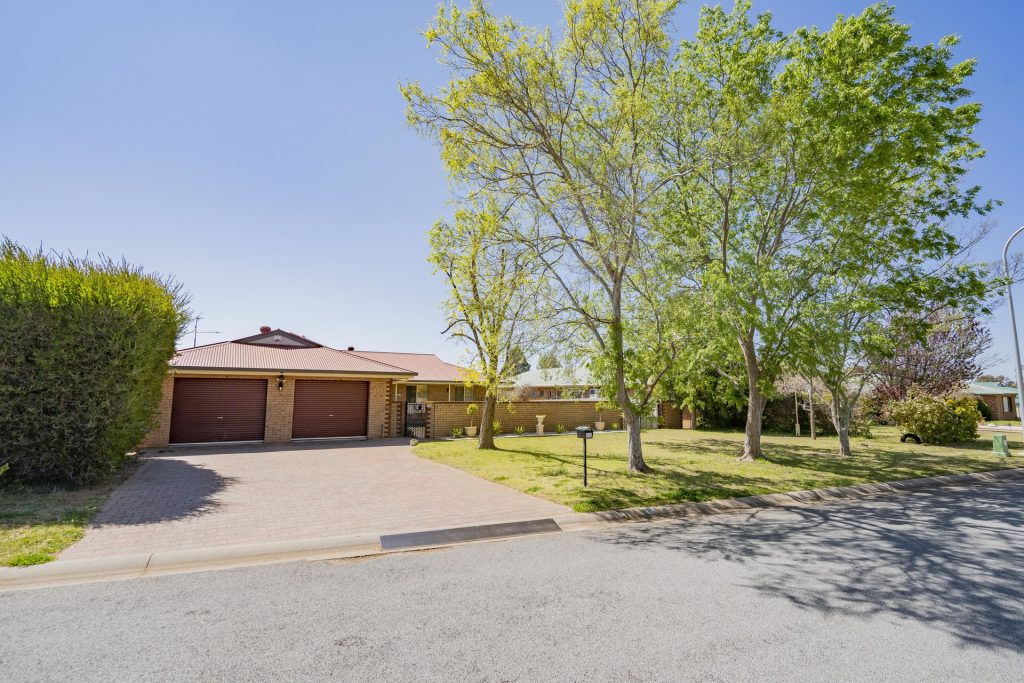 11 Kiesling Drive, Narrandera NSW 2700 - photo 5