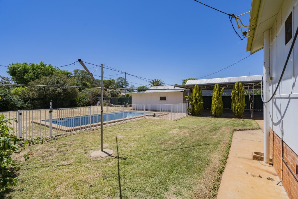 45 Riverine Street, Narrandera NSW 2700 - photo 14