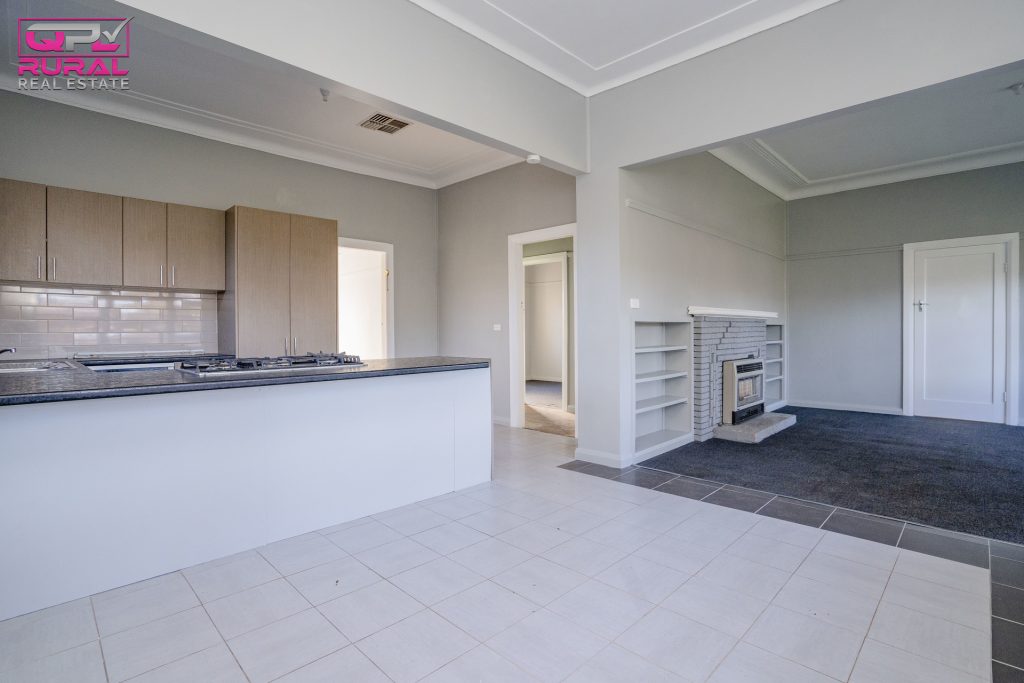 45 Riverine Street, Narrandera NSW 2700 - photo 5
