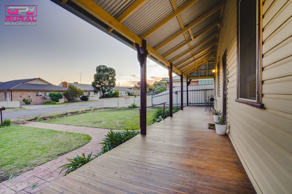 47 Coolibah Street, Leeton NSW 2705 - photo 3