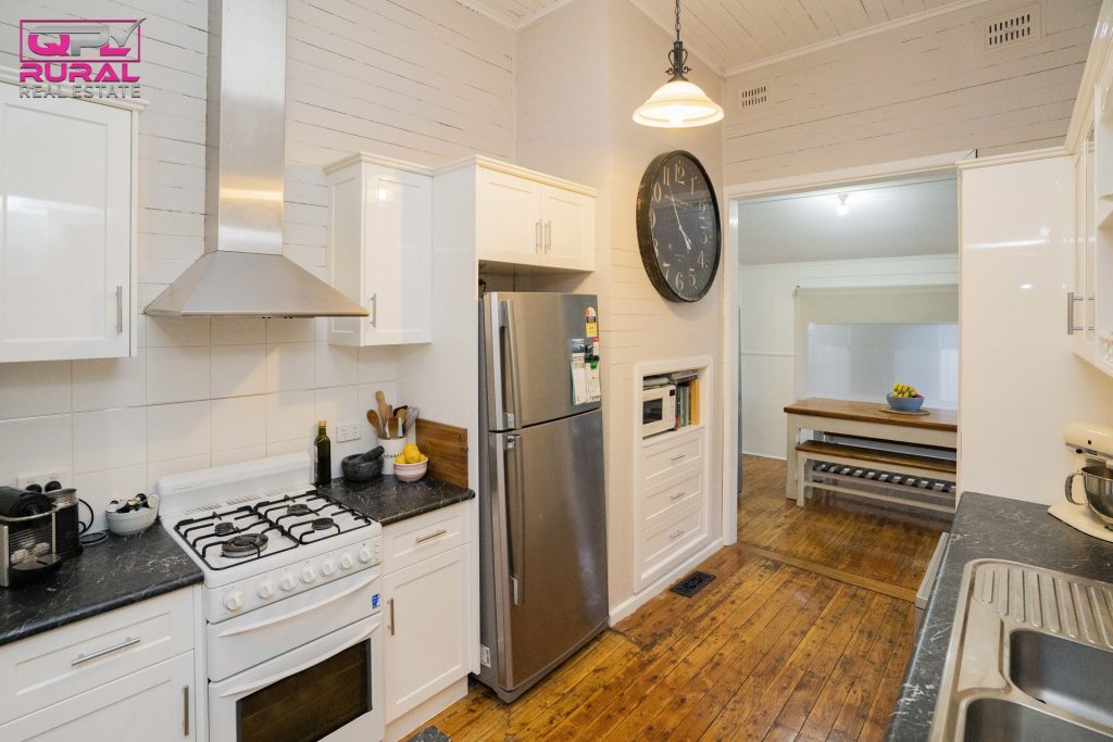 47 Coolibah Street, Leeton NSW 2705 - photo 9
