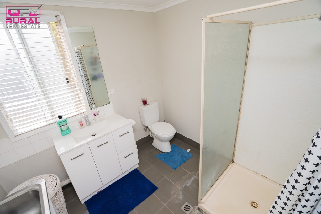 89 Crowley Street, Temora NSW 2666 - photo 13