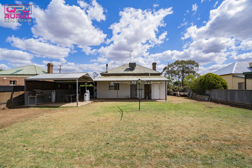 89 Crowley Street, Temora NSW 2666 - photo 16