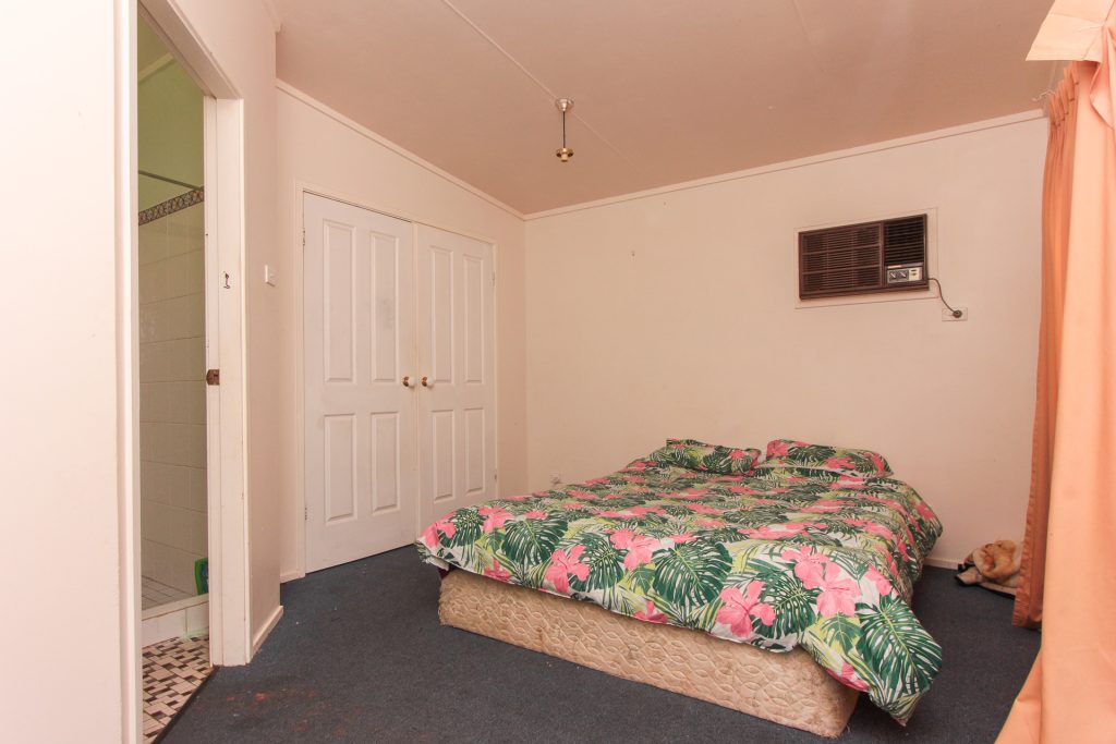 216 Brisbane Street, Leeton NSW 2705 - photo 4