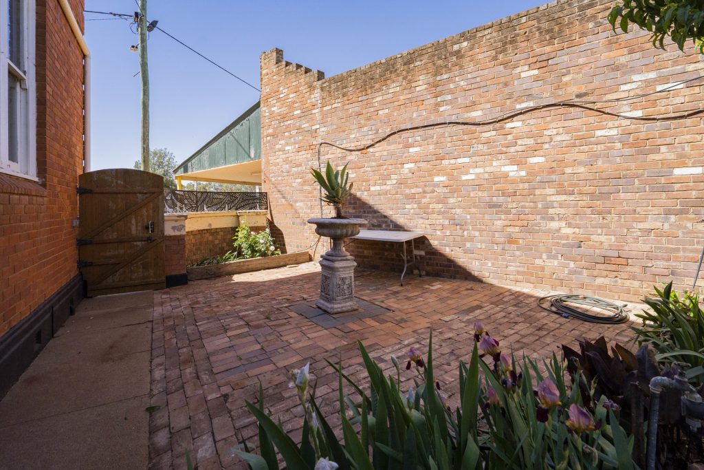 70 Yapunyah Street, Barellan NSW 2665 - photo 19