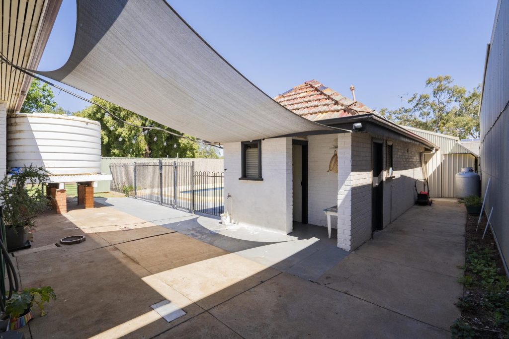 70 Yapunyah Street, Barellan NSW 2665 - photo 20