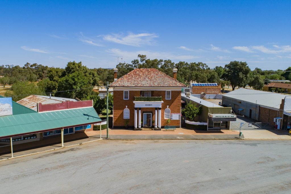70 Yapunyah Street, Barellan NSW 2665 - photo 22