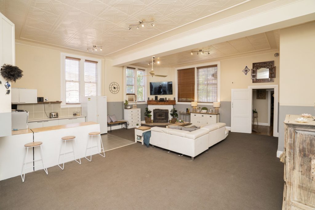 70 Yapunyah Street, Barellan NSW 2665 - photo 6