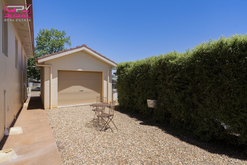 161 Kitchener Road, Temora NSW 2666 - photo 18