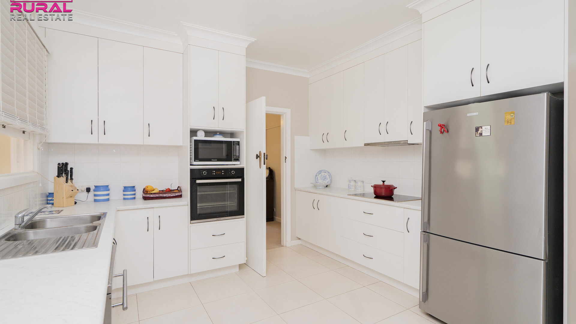 161 Kitchener Road, Temora NSW 2666 - photo 5