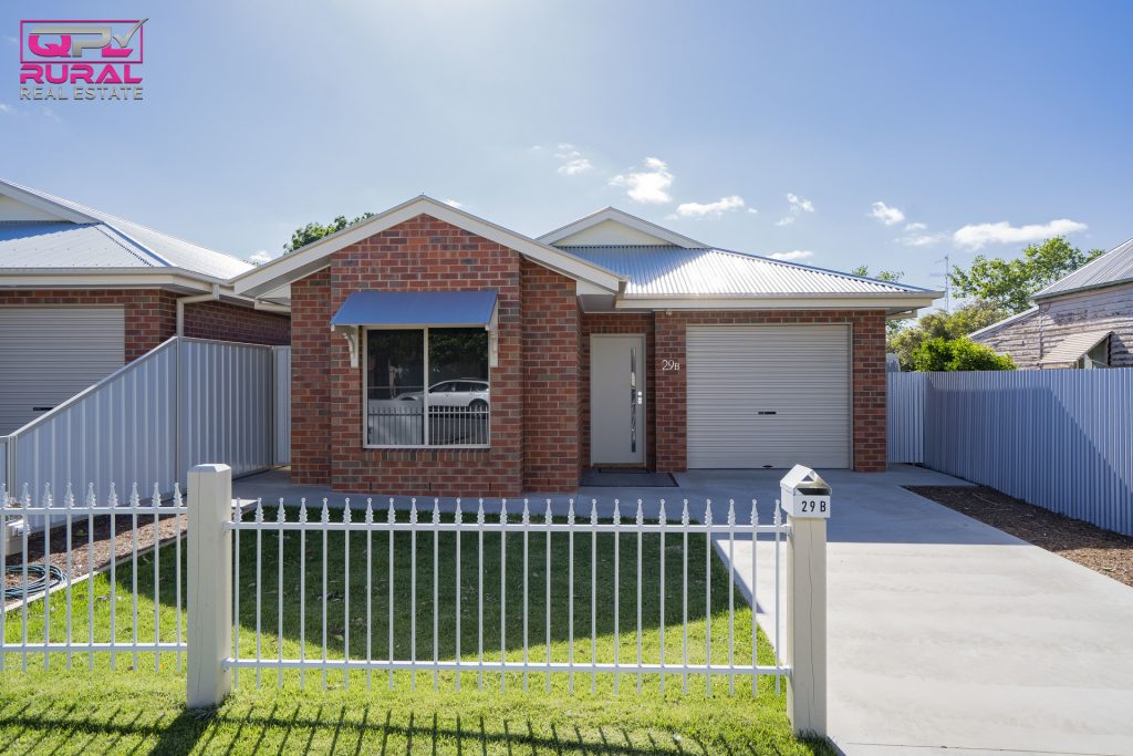 29B Charles Street, Narrandera NSW 2700 - photo 2