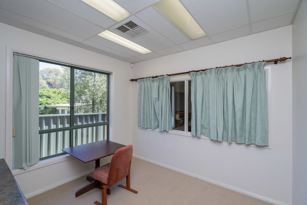 91 Larmer Street, Narrandera NSW 2700 - photo 12