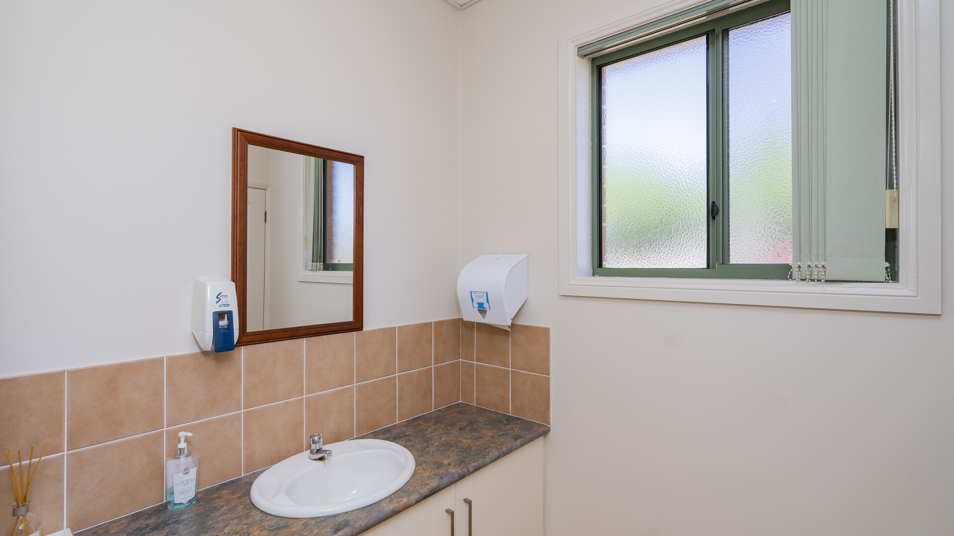 91 Larmer Street, Narrandera NSW 2700 - photo 15