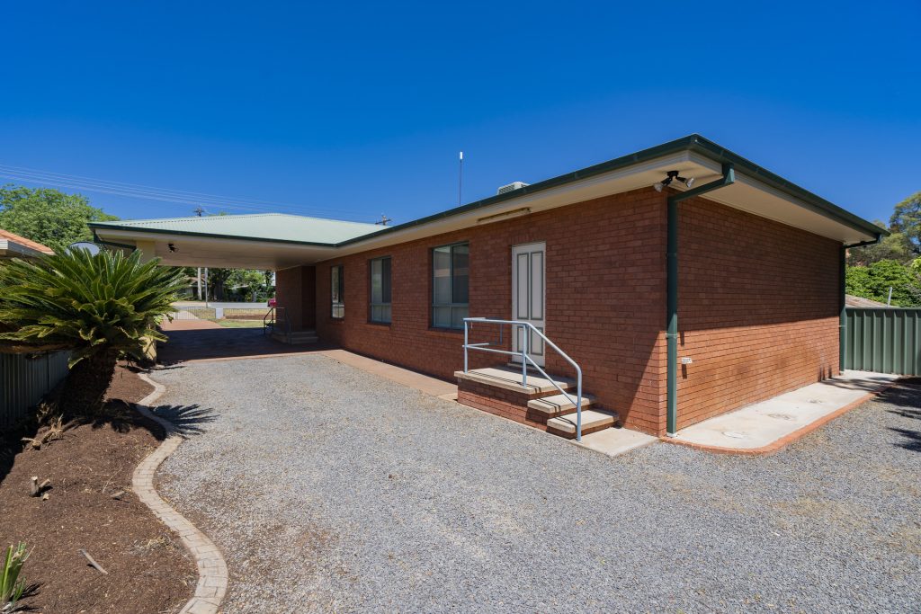 91 Larmer Street, Narrandera NSW 2700 - photo 17
