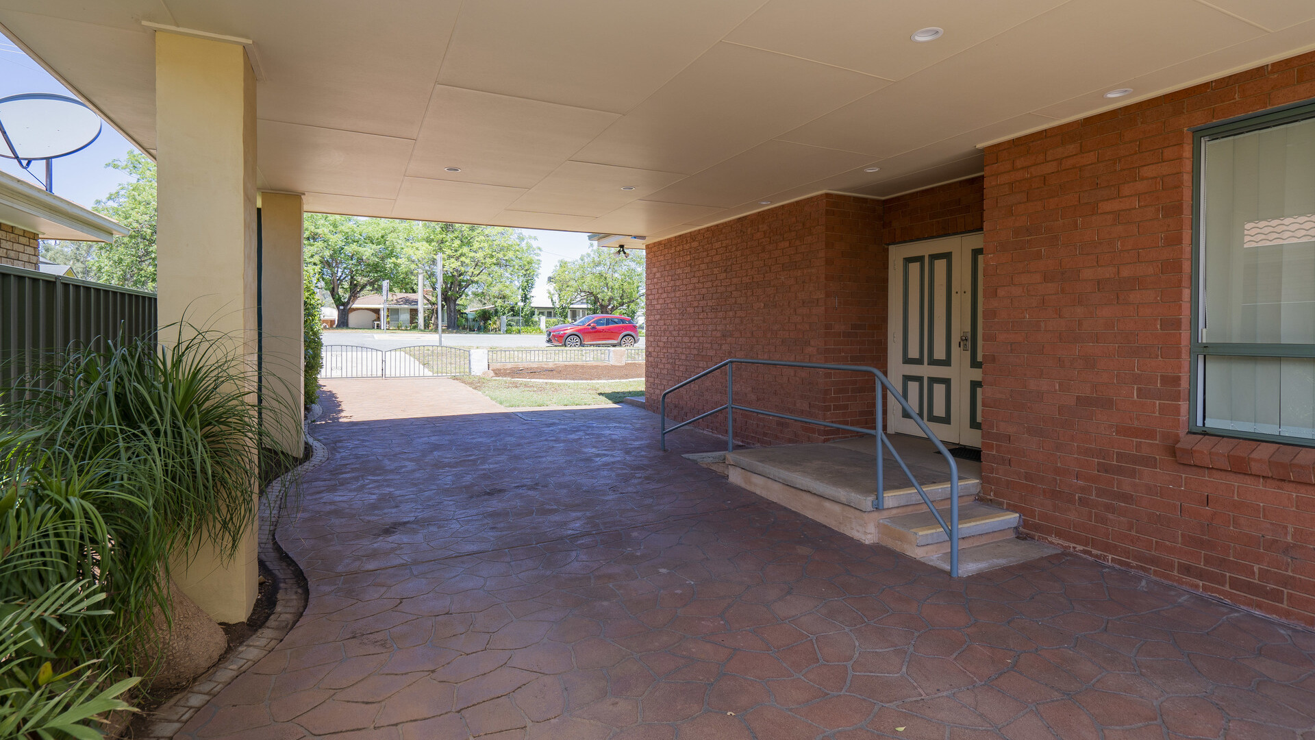 91 Larmer Street, Narrandera NSW 2700 - photo 3