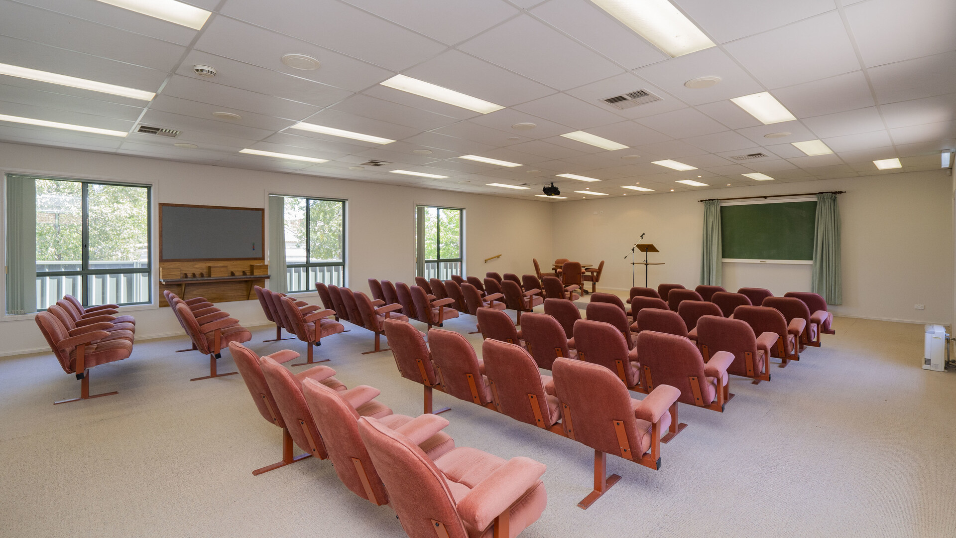 91 Larmer Street, Narrandera NSW 2700 - photo 7