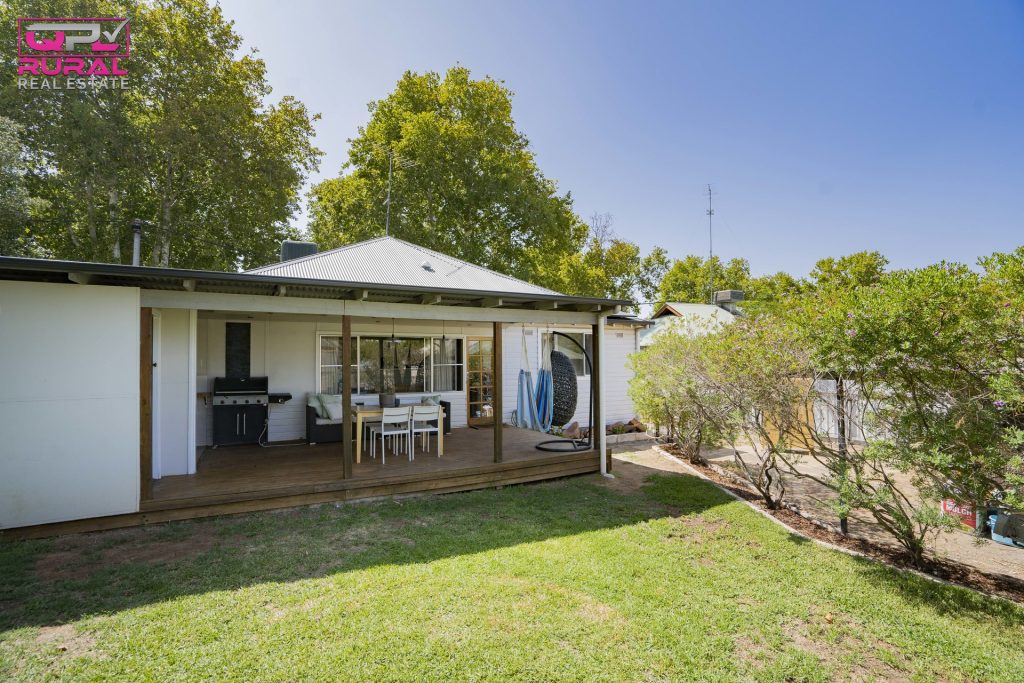 30 William Street, Narrandera NSW 2700 - photo 12
