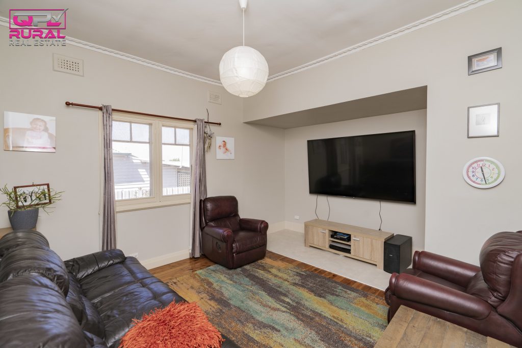 30 William Street, Narrandera NSW 2700 - photo 5